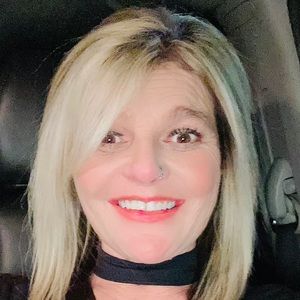 Meet your Posher, Tonia